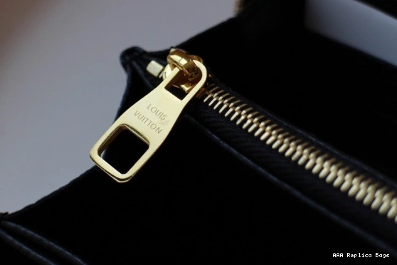 Aaa replica bags LOUIS WALLET VUITTON ZIPPY 0711